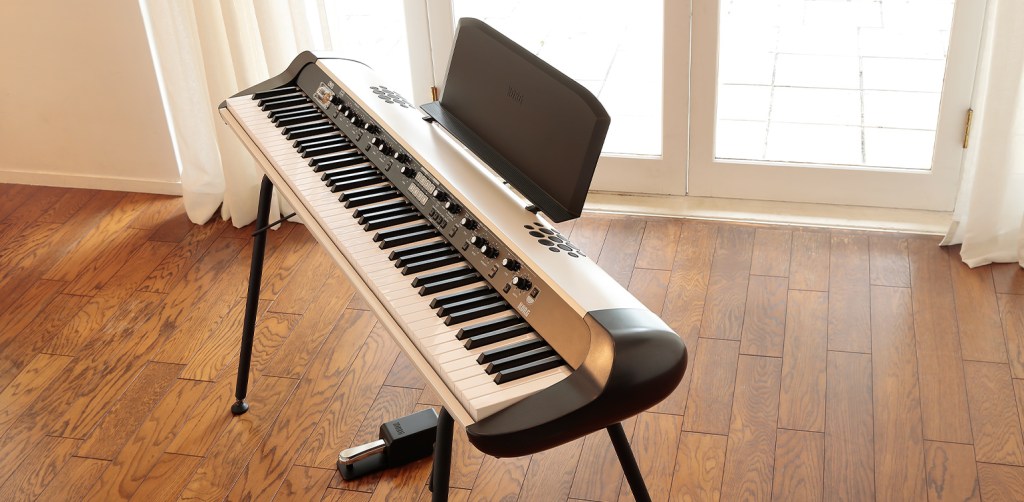 Korg SV-2S Live Music Session: Transport Yourself to a Beach Oasis with Tactile Piano&nbsp;Feel